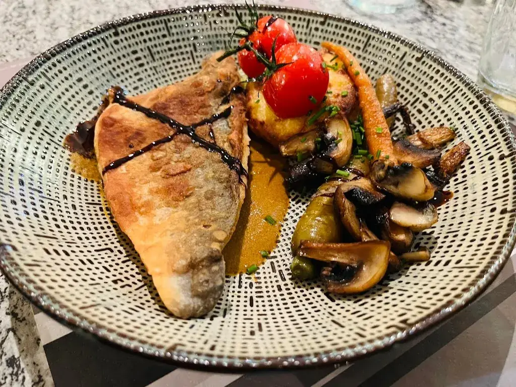 Restaurant Le Fox_Château-Renard_slider_image_3