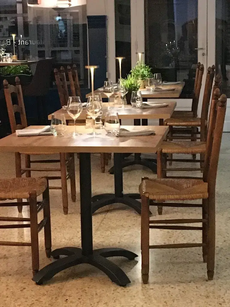 Les Glycines d'Antan - Restaurant à Châteaurenard restaurante en Châteaurenard