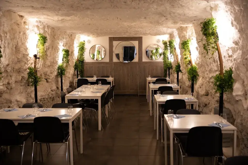 Au Petit Troglo restaurante en Chaumont-sur-Loire