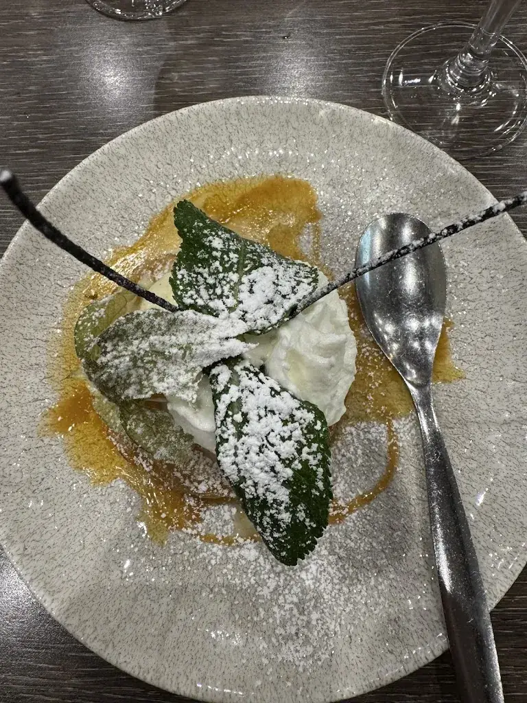 Elena Ramondetti_Brasserie des Arts_Châteauneuf-sur-Loire_recensione