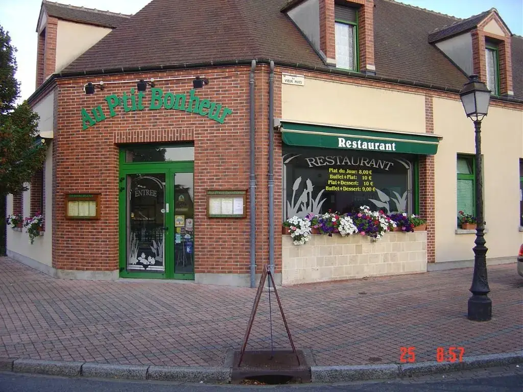 Au P'Tit Bonheur_Saint-Martin-d'Abbat_slider_image_1