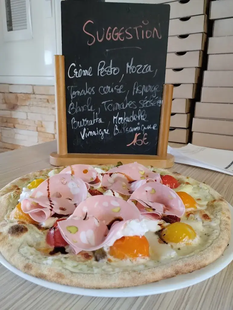 Menu_La fine bouche pizz_Châteauneuf-sur-Loire_image_1