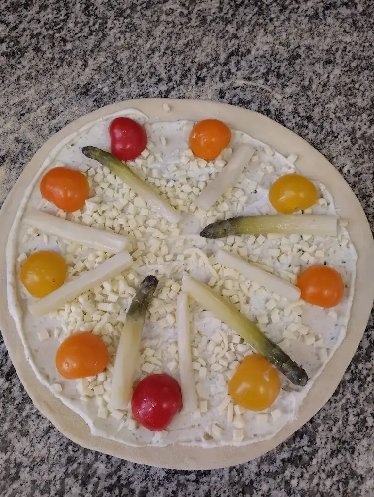 Menu_La fine bouche pizz_Châteauneuf-sur-Loire_image_6