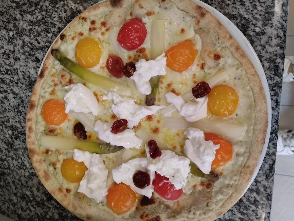 Menu_La fine bouche pizz_Châteauneuf-sur-Loire_image_7