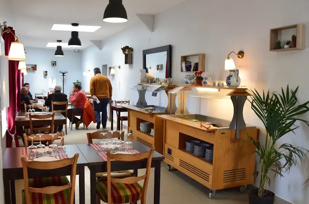 Bar Restaurant Le Gros Ormeau_Cléré-les-Pins_slider_image_1