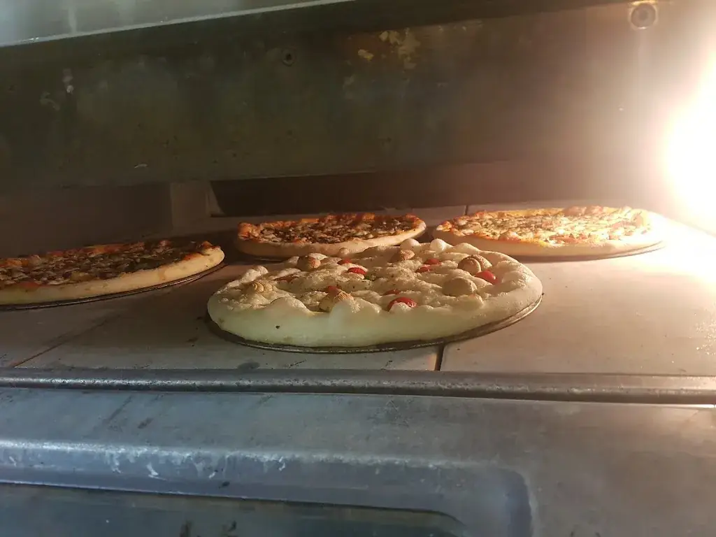 Celine's_Cluis_slider_image_3