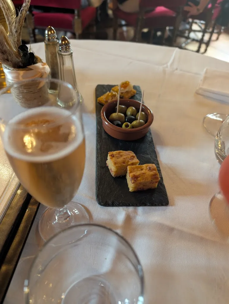 Aurélie Mrz_La Table du Roy_Chissay-en-Touraine_review