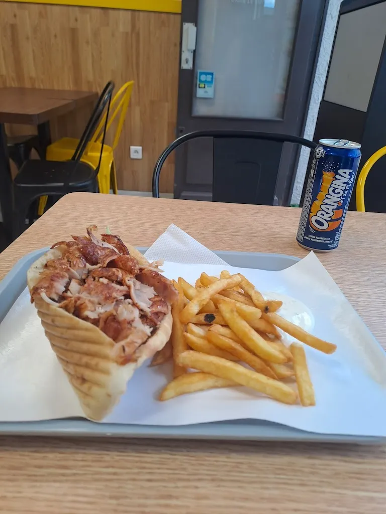 András Kiss_L’étoile fast-food cléry saint André_Cléry-Saint-André_review