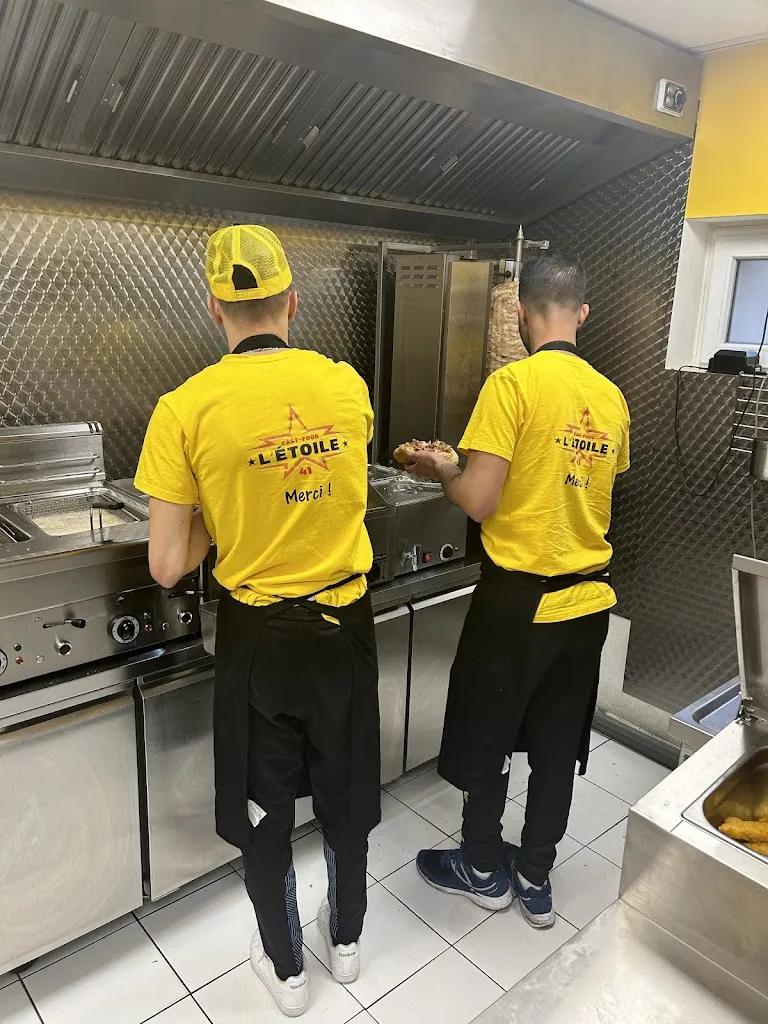 L’étoile fast-food cléry saint André_Cléry-Saint-André_slider_image_3