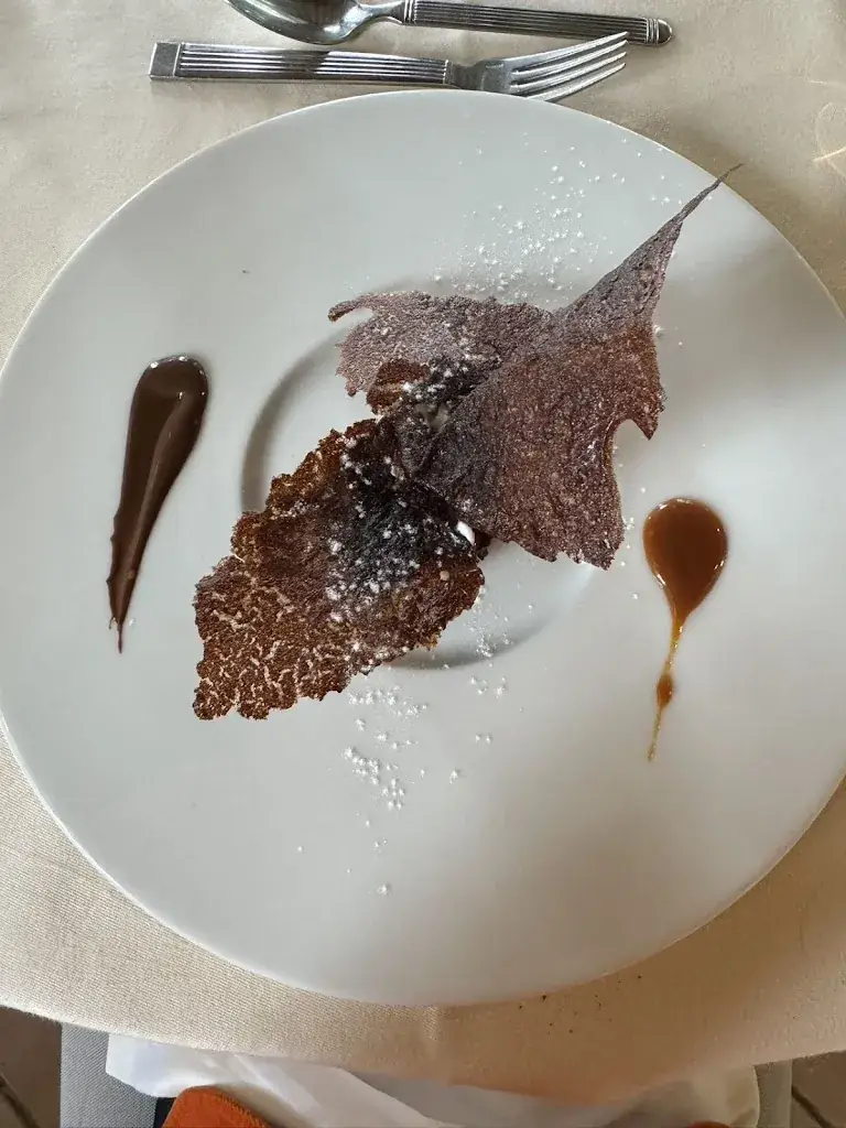 Mr 24th (L-Guide)_La Grande Tour_Saint-Ay_review