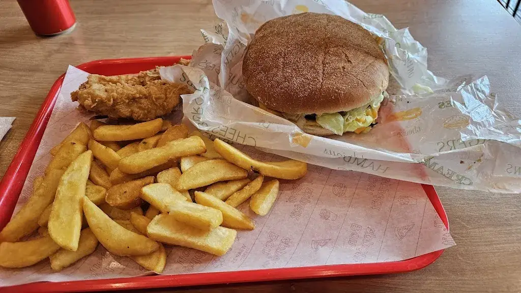 Mchicken _Controis-en-Sologne_slider_image_3