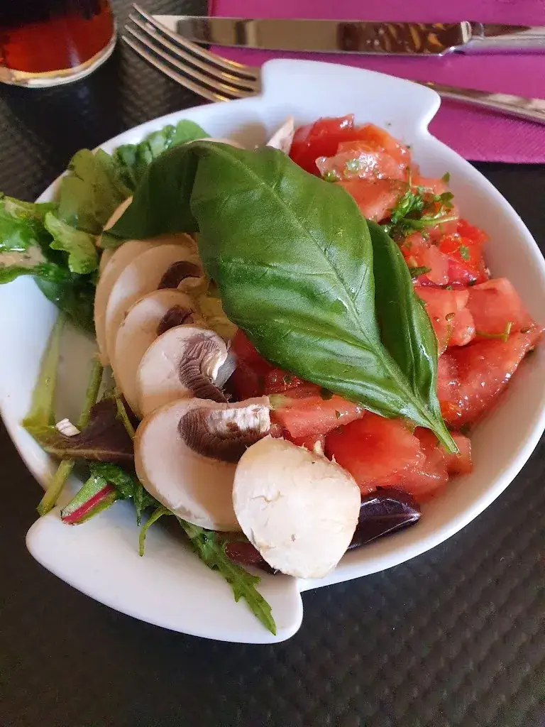 Imen Arjoun_Le Bouchon de Sassay_Sassay_review