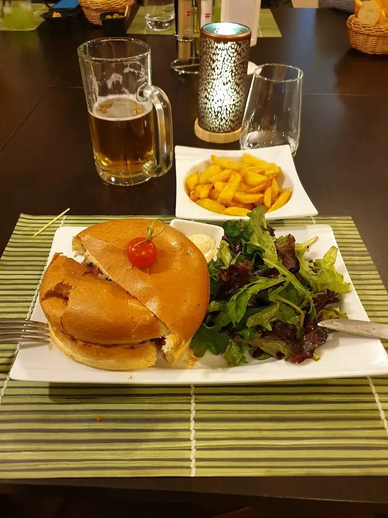 Alex Beyriyski_La Bonne Adresse_Châteaudun_review