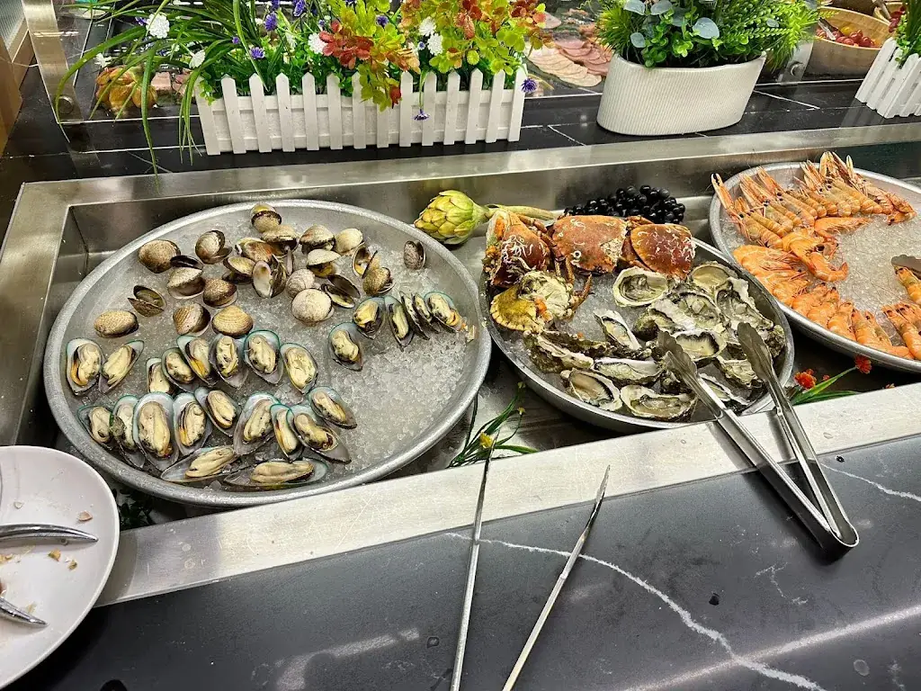 Le Royal Wok, Châteaudun_Châteaudun_slider_image_2