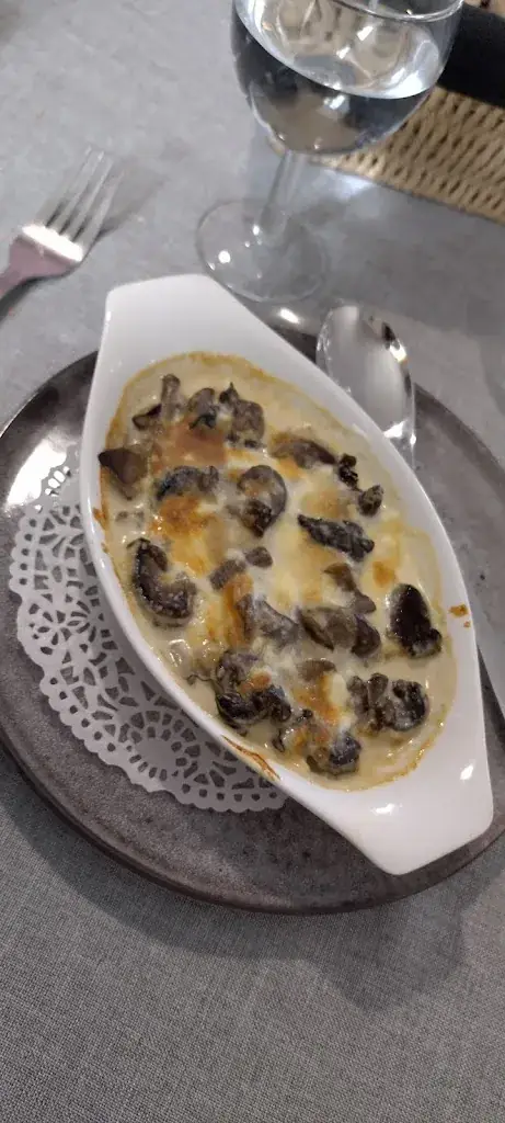 stef gouje_La Joconde_Villemaury_review