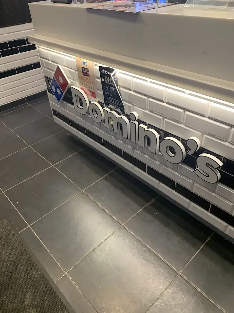 Keelan Grand_Domino's Pizza_Châteaudun_review