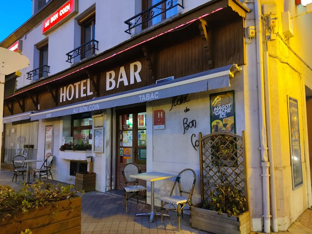 Au Bon Coin restaurant in Cloyes-les-Trois-Rivières