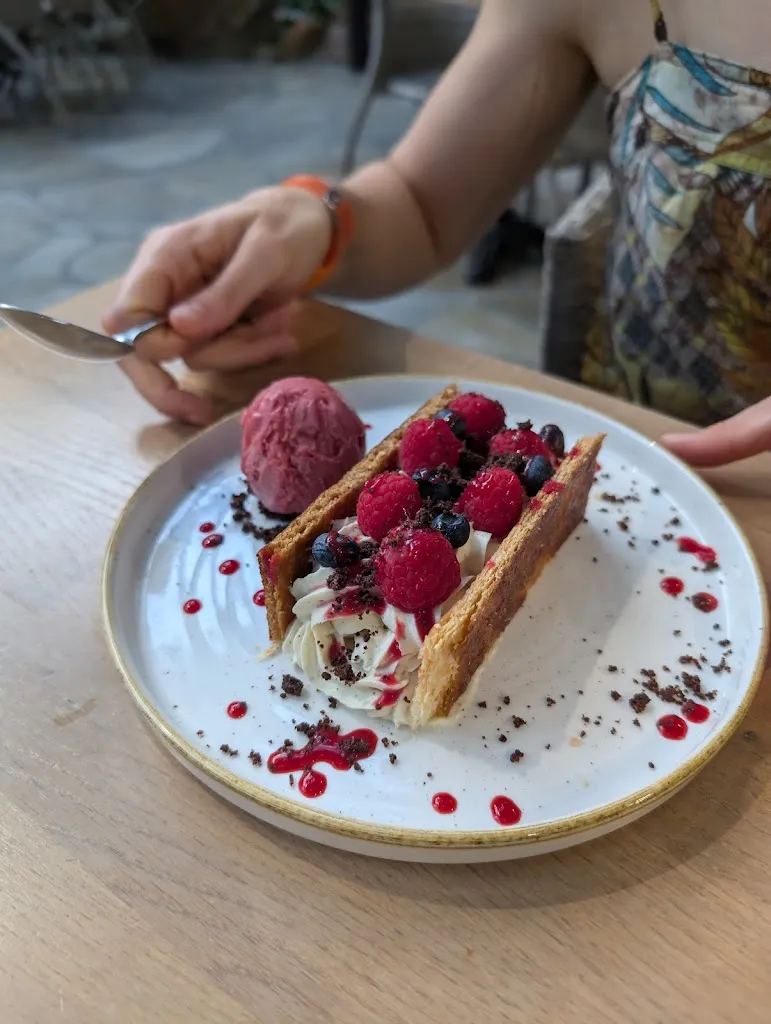 Julien M._le Bistrot des Hauts de Bruyères_Chaumont-sur-Tharonne_review