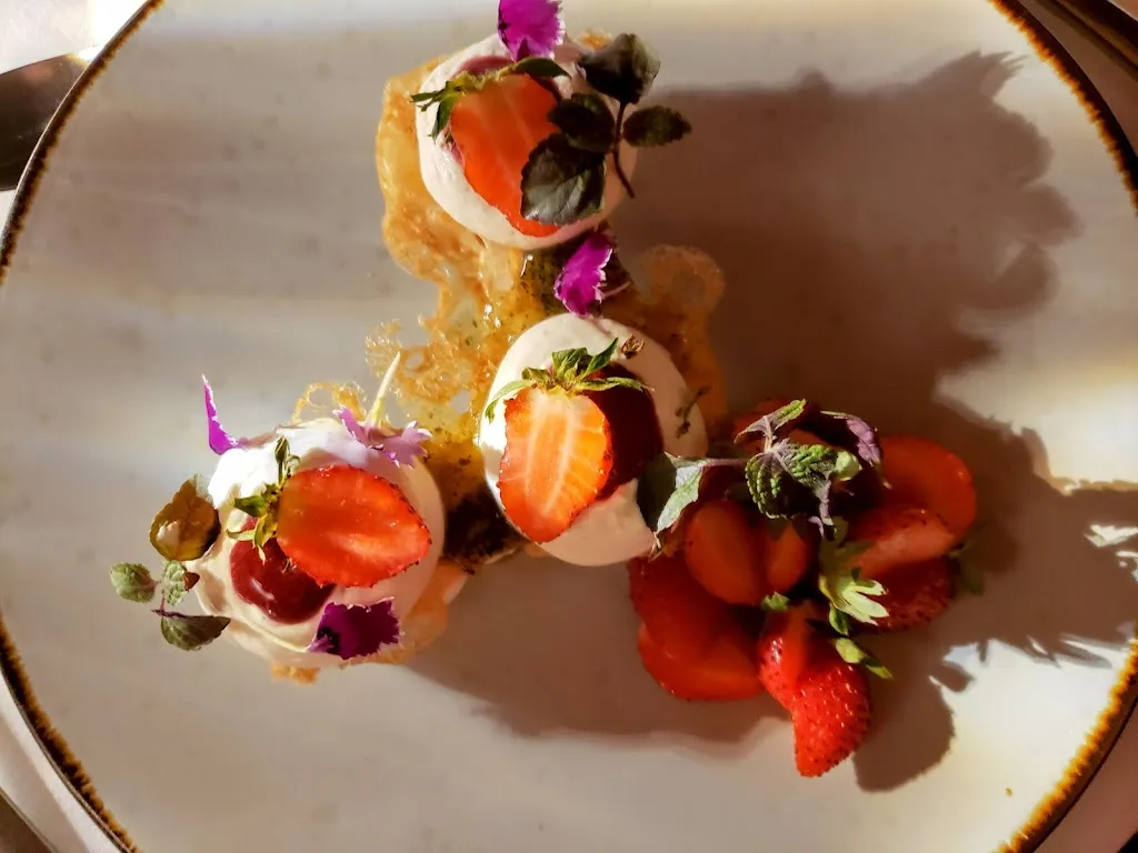 Veronique Eichler_Château les Muids_Ferté-Saint-Aubin_review