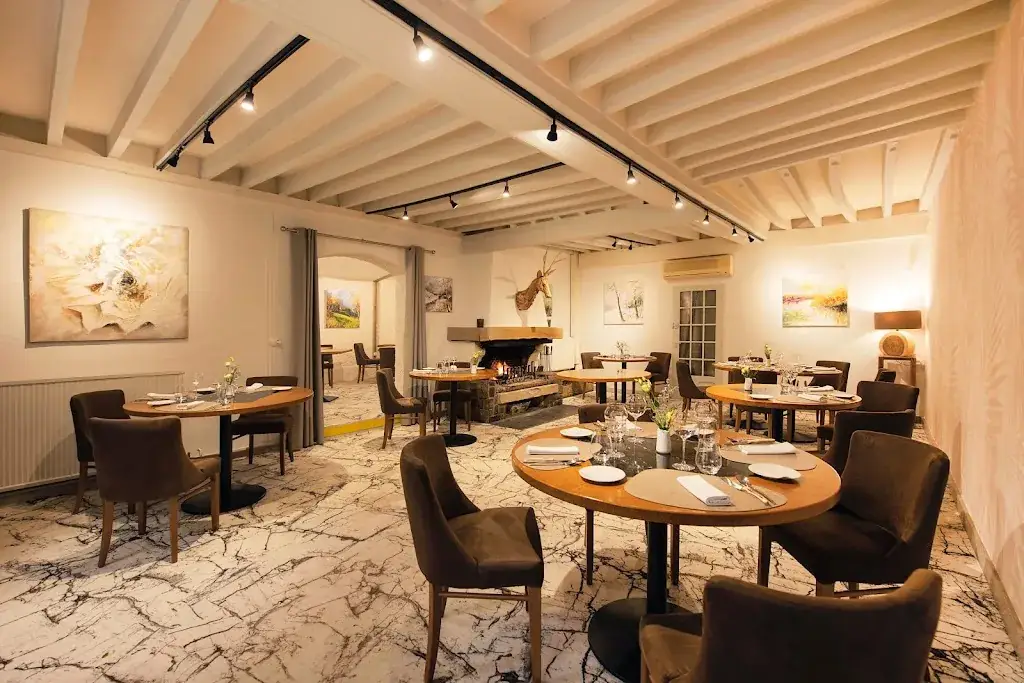 Le Beauharnais - Sherri et Nicola (Auberge Le Beauharnais) restaurant in Ferté-Beauharnais