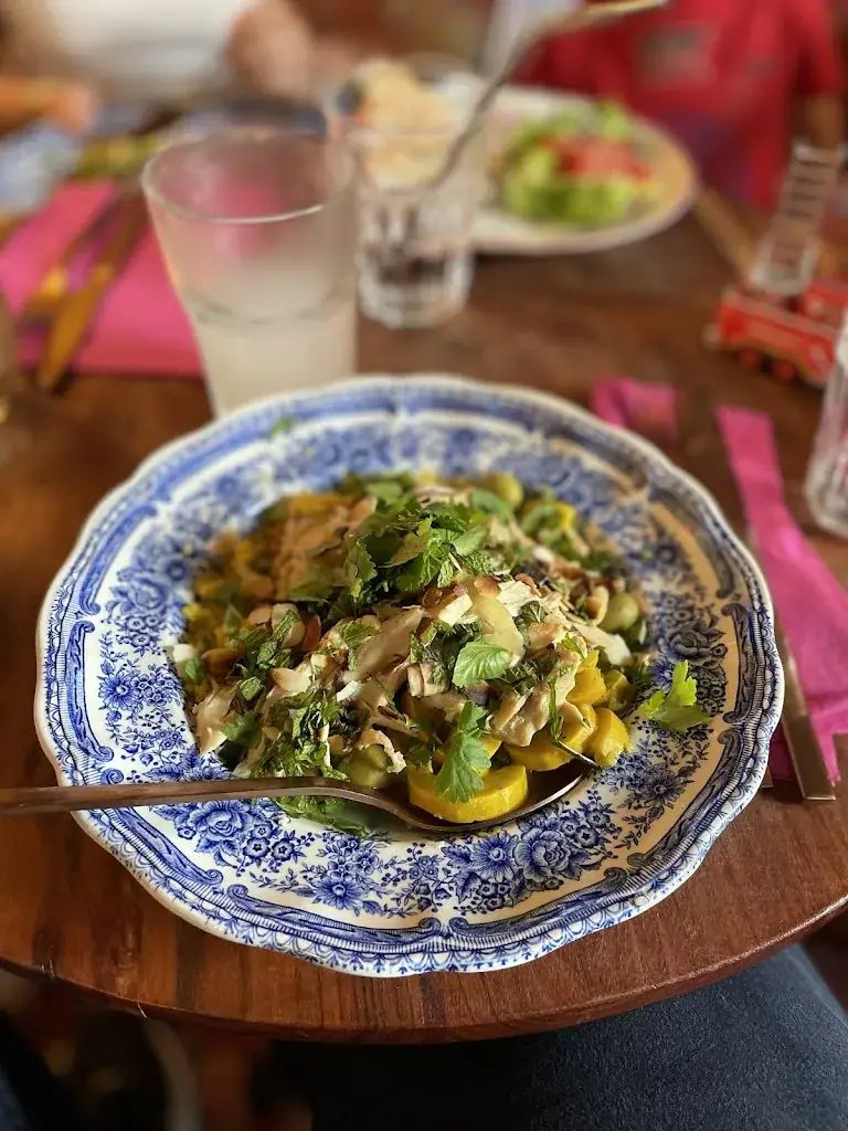 Little MISS GOUMARD CHEVERNY_Cheverny_slider_image_3