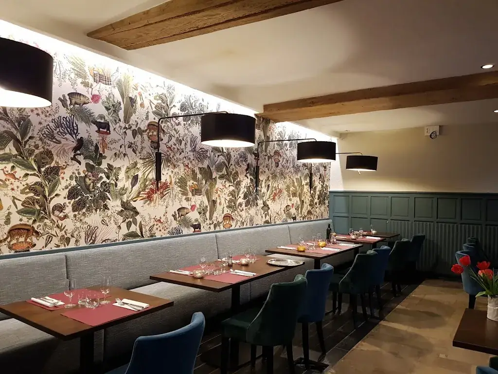 Restaurant Les Trois Marchands restaurant à Cour-Cheverny