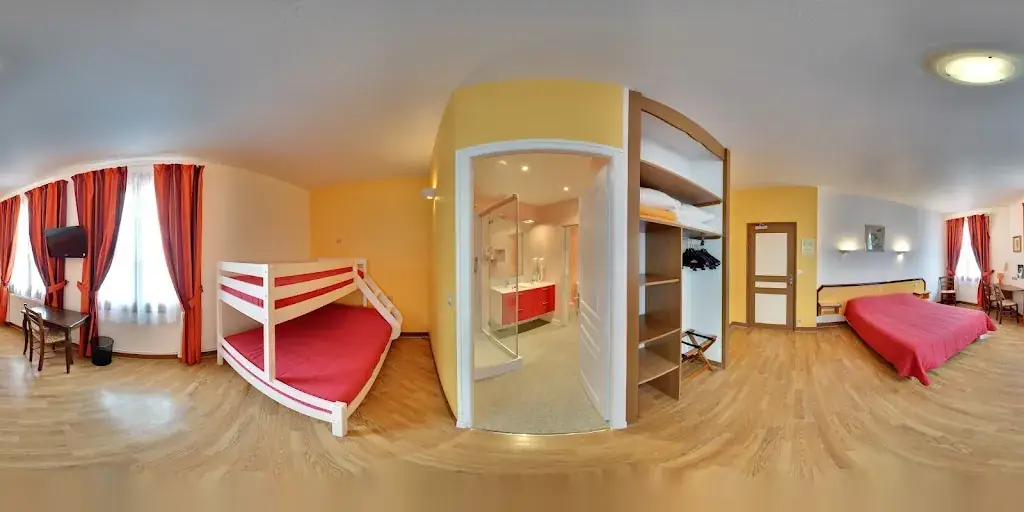 Hôtel Restaurant Saint Hubert_Cour-Cheverny_slider_image_2