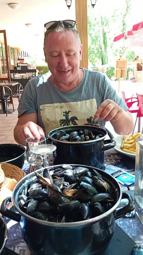 Restaurant Le Val Fleuri_Cloyes-les-Trois-Rivières_slider_image_2