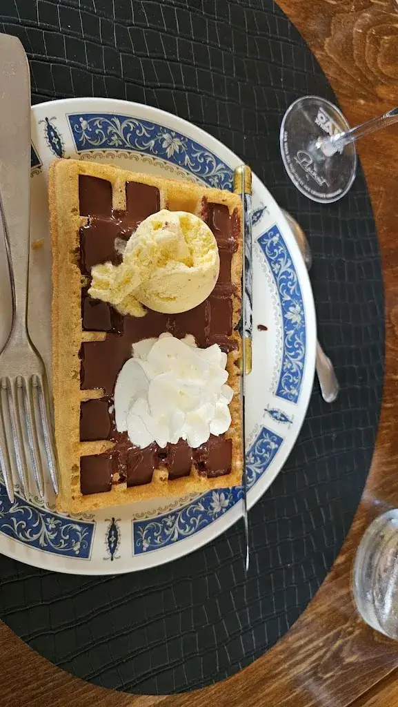 Łukasz_Gare Express_Cloyes-les-Trois-Rivières_review