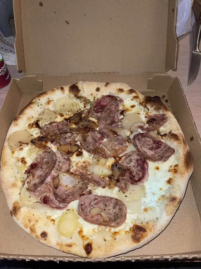 Hugo Laplace_À la bonne pizza_Cloyes-les-Trois-Rivières_reseña