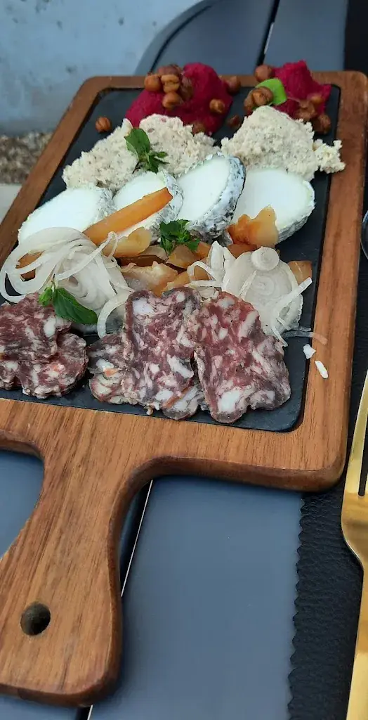 Menu_Les Pêcheries Ligériennes / La Cabane à Matelot : restaurant - boutique - balades en bateau - cours de cuisine - traiteur_Bréhémont_image_5