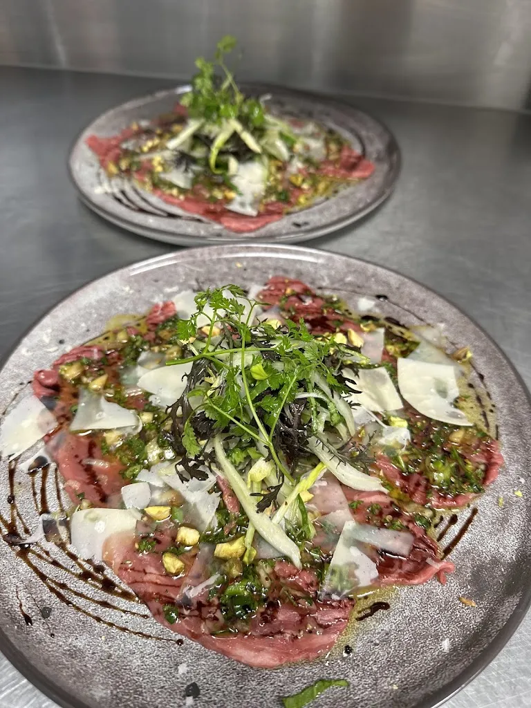 Casse-Cailloux_Tours_slider_image_2