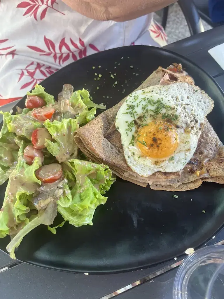 drouin Patricia_L'atelier_Pithiviers_review