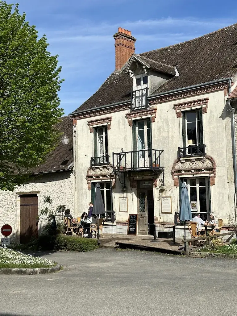 AUX BONS VIVRES_Yèvre-la-Ville_slider_image_3