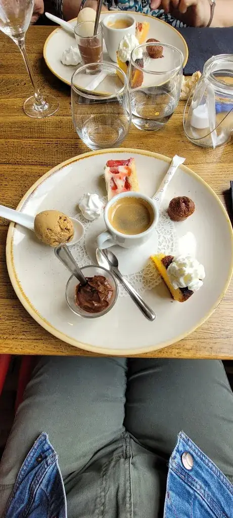 patricia A_Les Rives de la Creuse_Ciron_review