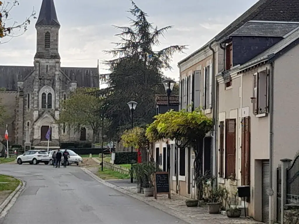 Ted Brewer_Le Relais de L'Auzon_Gournay_recensione