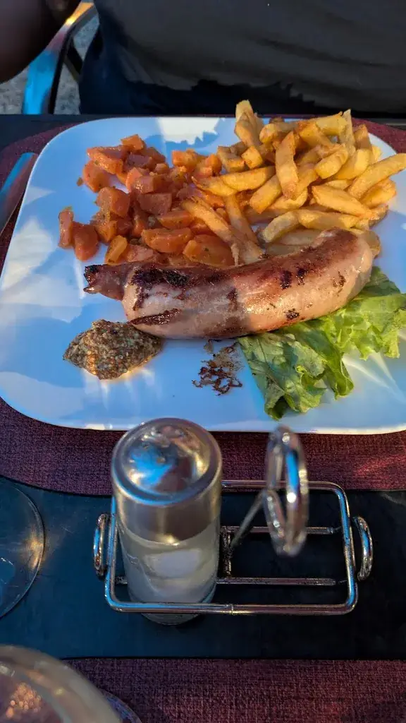 Carine LAMI_Le Bistrot Fertois_Ferté-Saint-Cyr_review