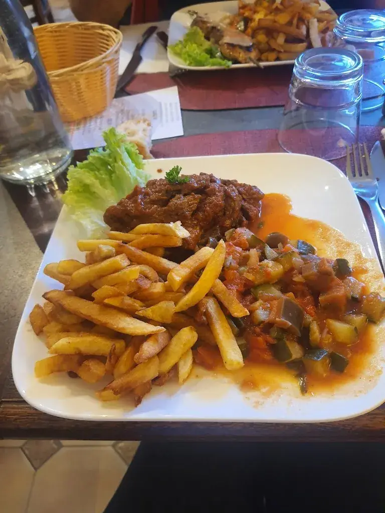 Le Bistrot Fertois_Ferté-Saint-Cyr_slider_image_2