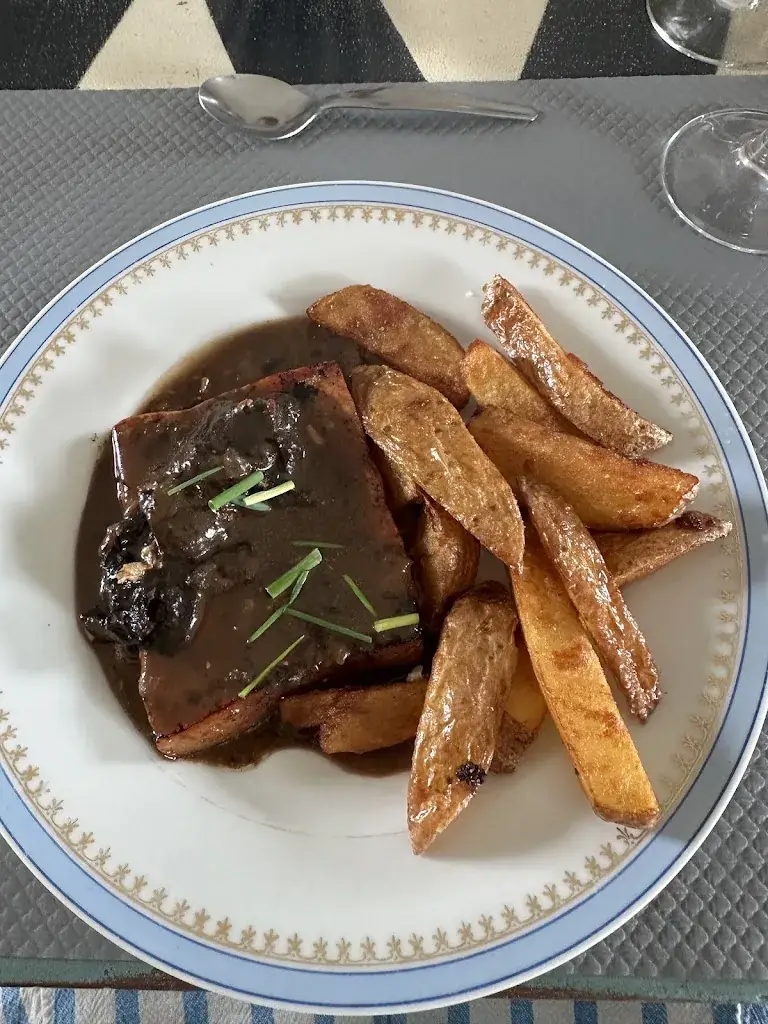 Sammy Rodrigo_Le Saint-Martin_Crouy-sur-Cosson_recensione