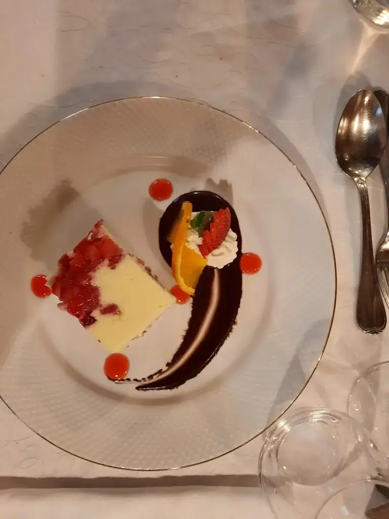 Morgan Barthélemy_Auberge de Villeny_Villeny_reseña