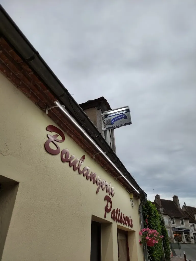 La Toque Blanche Du Mitron_Cérilly_slider_image_3