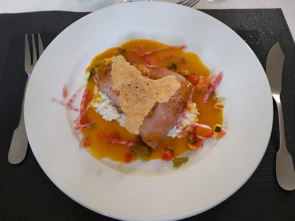 Menu_Aux Hôtes Gourmands_Fontaine-la-Guyon_image_4