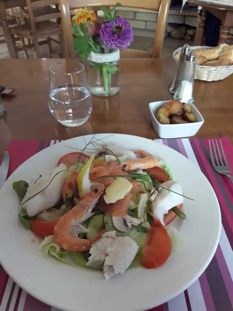 Menu_Aux Hôtes Gourmands_Fontaine-la-Guyon_image_6