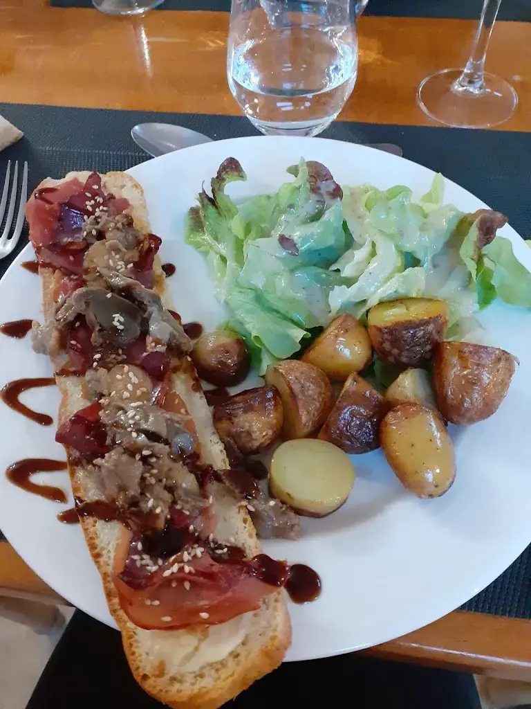 Damien LOTTIAU_Aux Hôtes Gourmands_Fontaine-la-Guyon_review