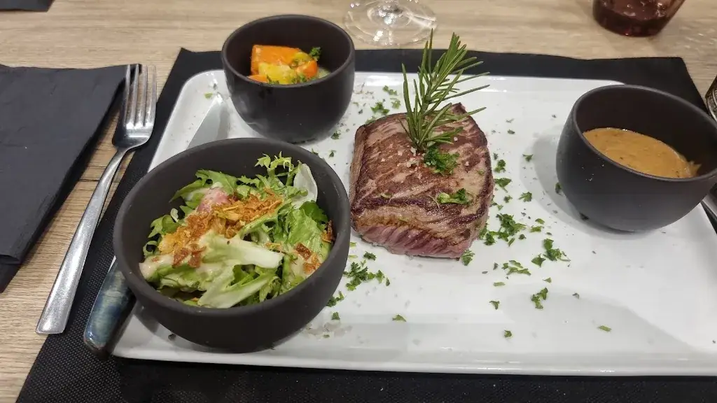 Nicolas L_Auberge Saint Hubert_Douchy-les-Mines_review