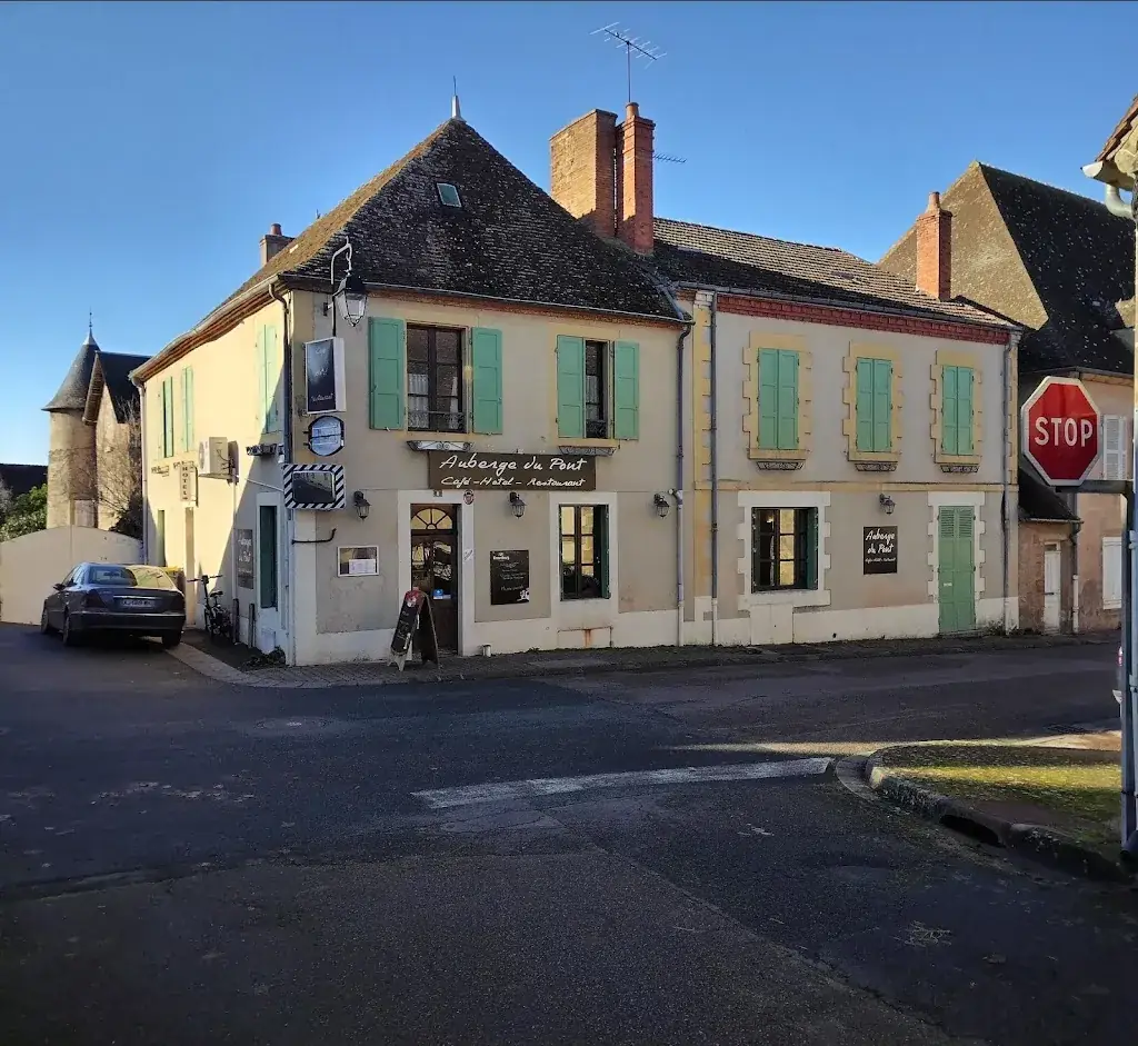 AUBERGE DU PONT restaurant in Cérilly