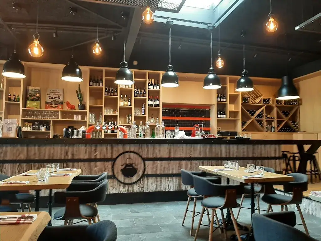 Le Petit Tablier Restaurant in Cébazat