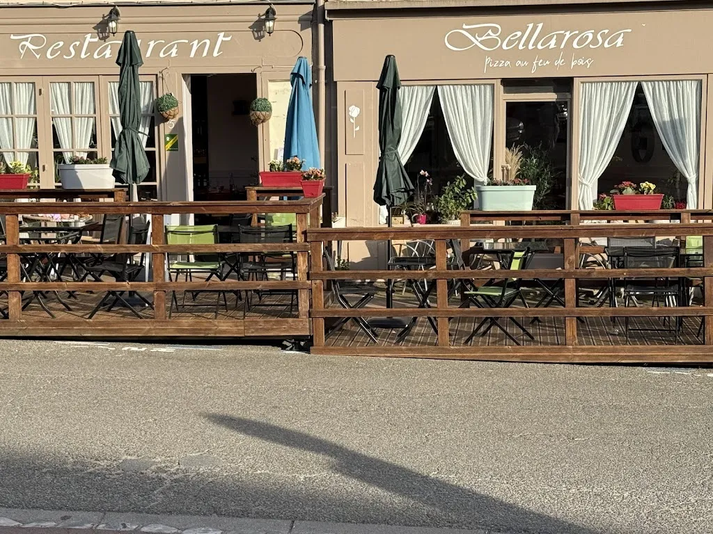 Bellarosa Feu De Bois restaurant in Épernon