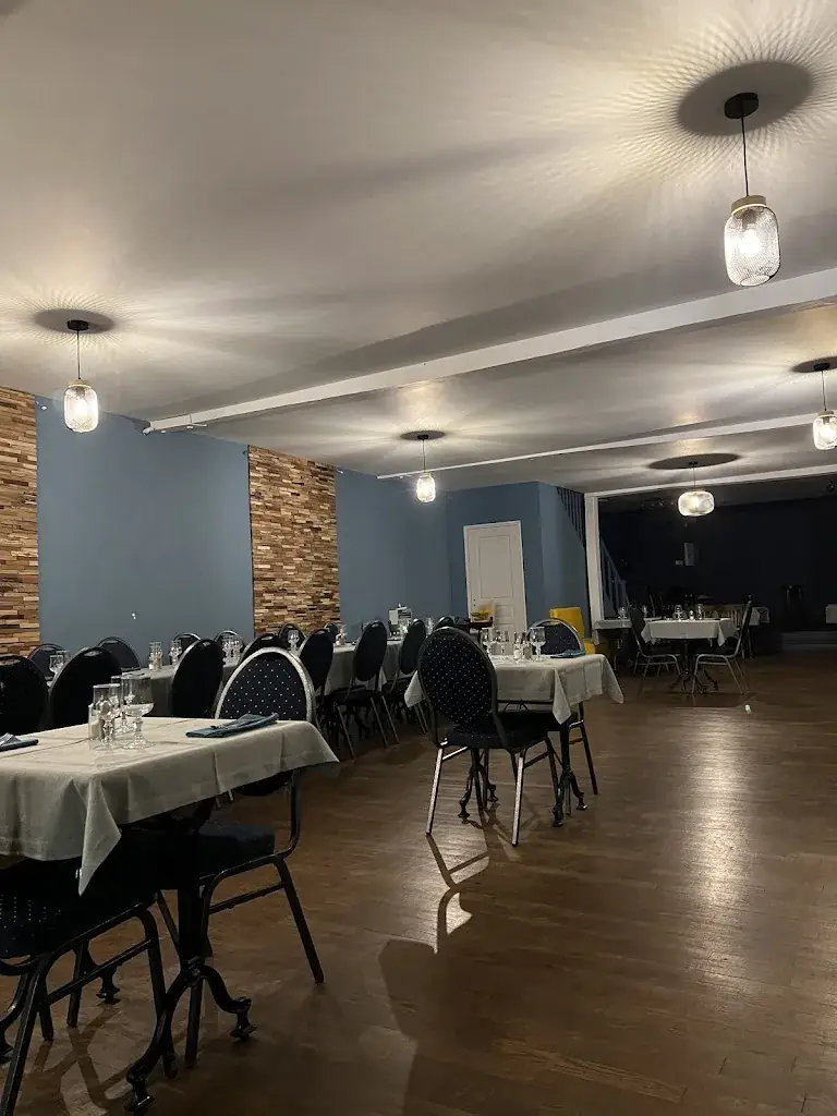 Chez Kiki_Cinq-Mars-la-Pile_slider_image_1