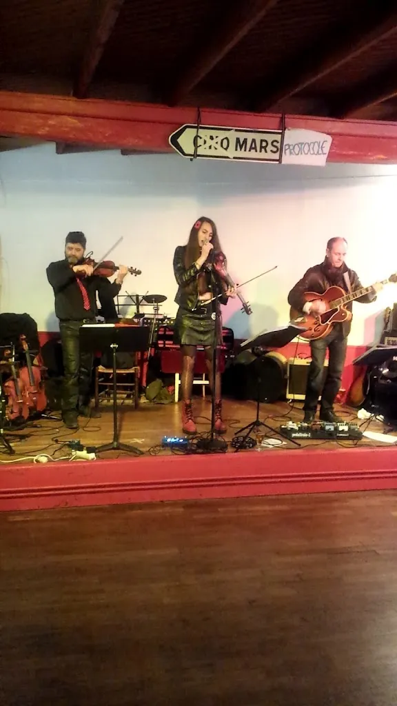 "Malhoreau" restaurant à Cinq-Mars-la-Pile